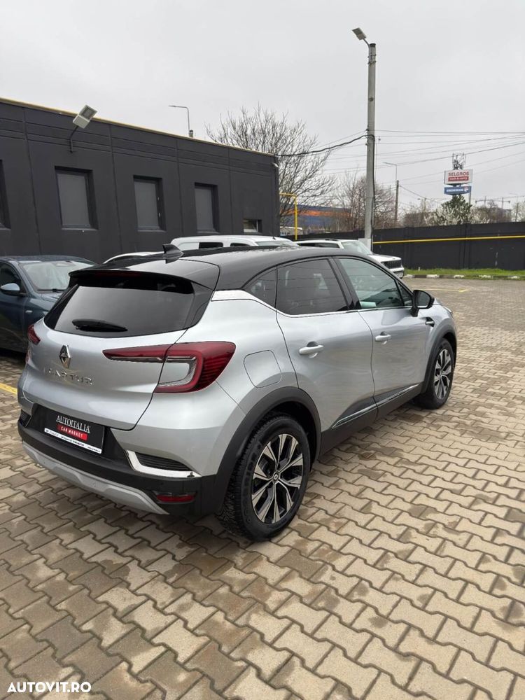 Renault Captur - 16