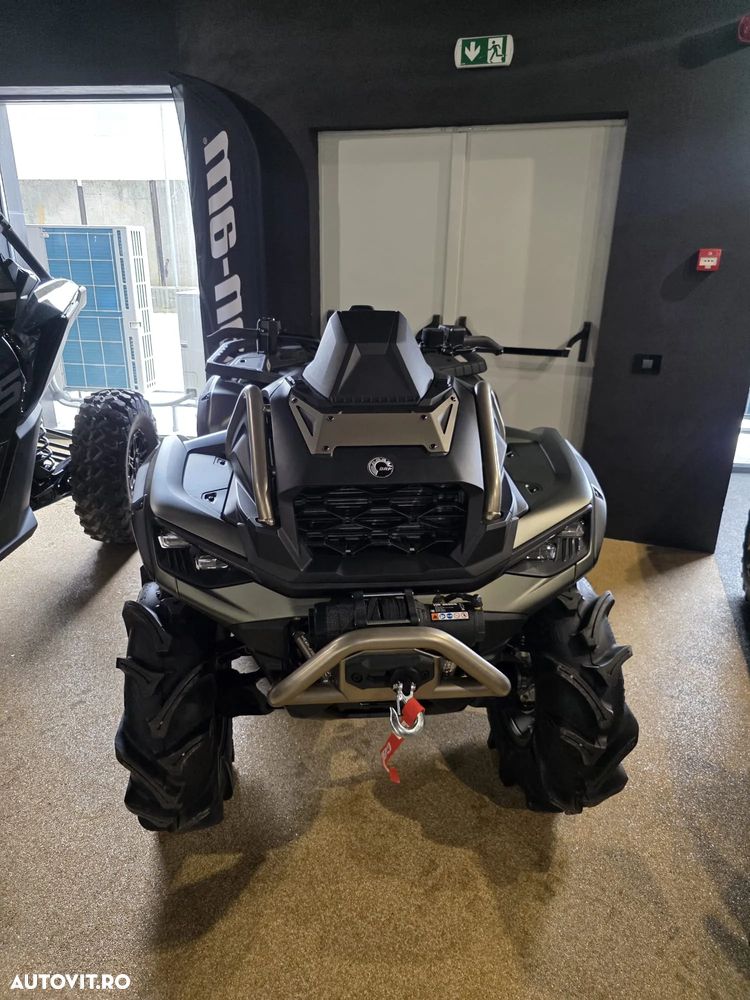 Can-Am Outlander - 8