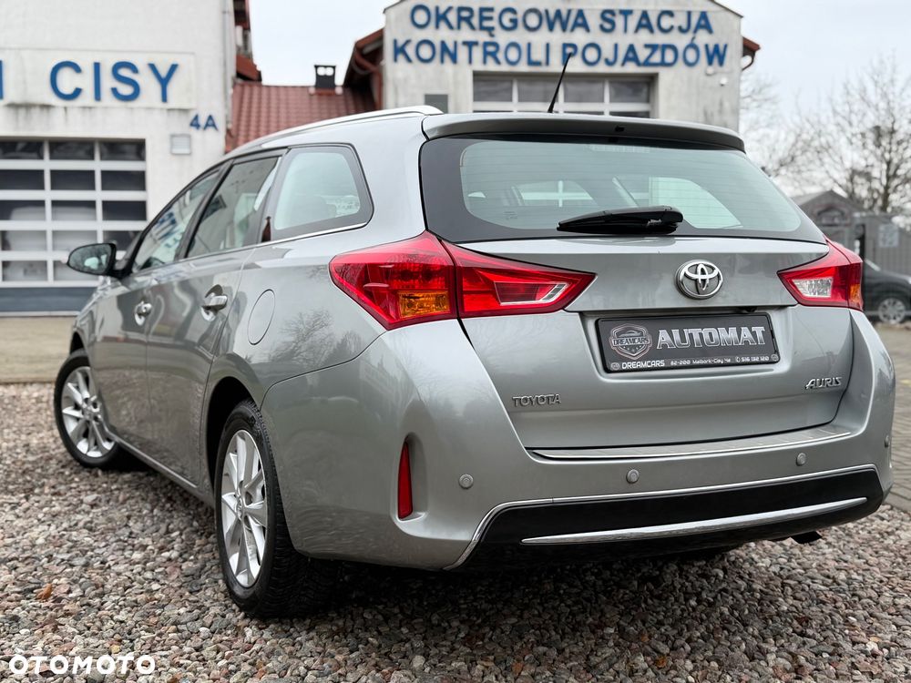 Toyota Auris - 11