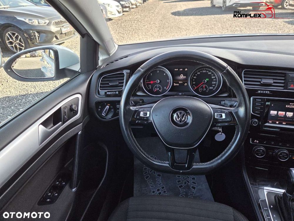 Volkswagen Golf - 14