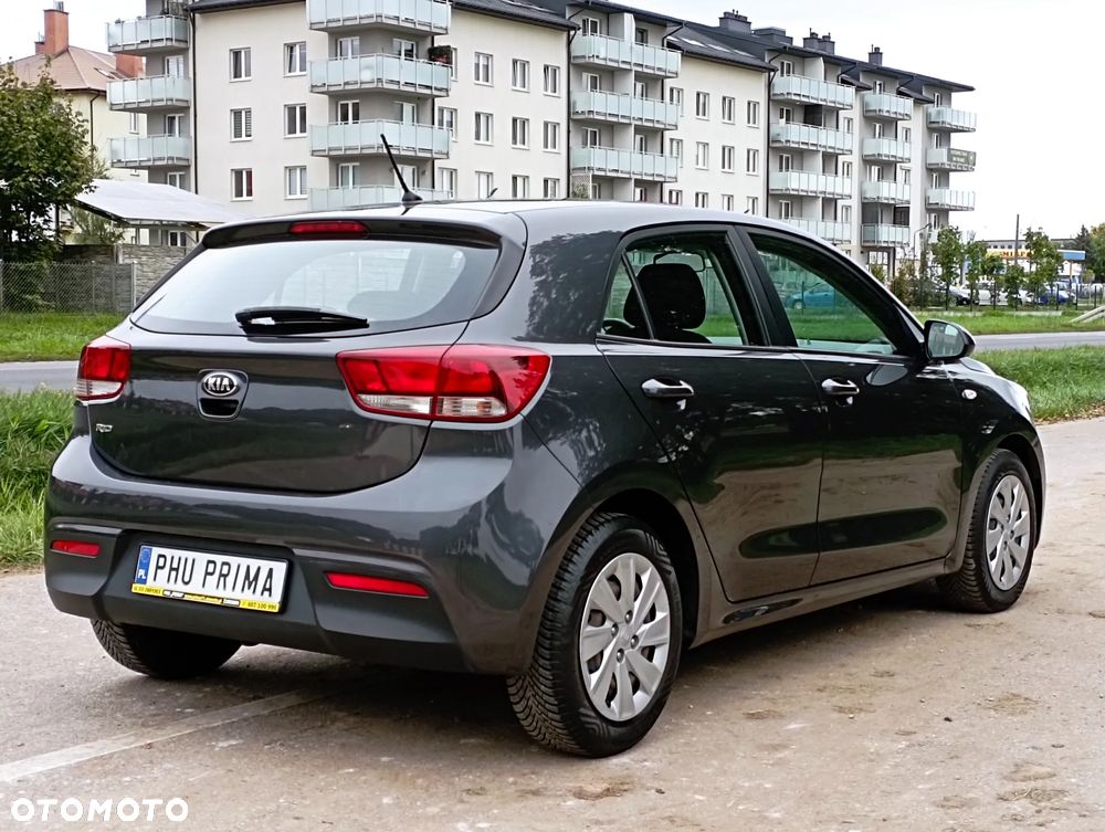 Kia Rio - 13