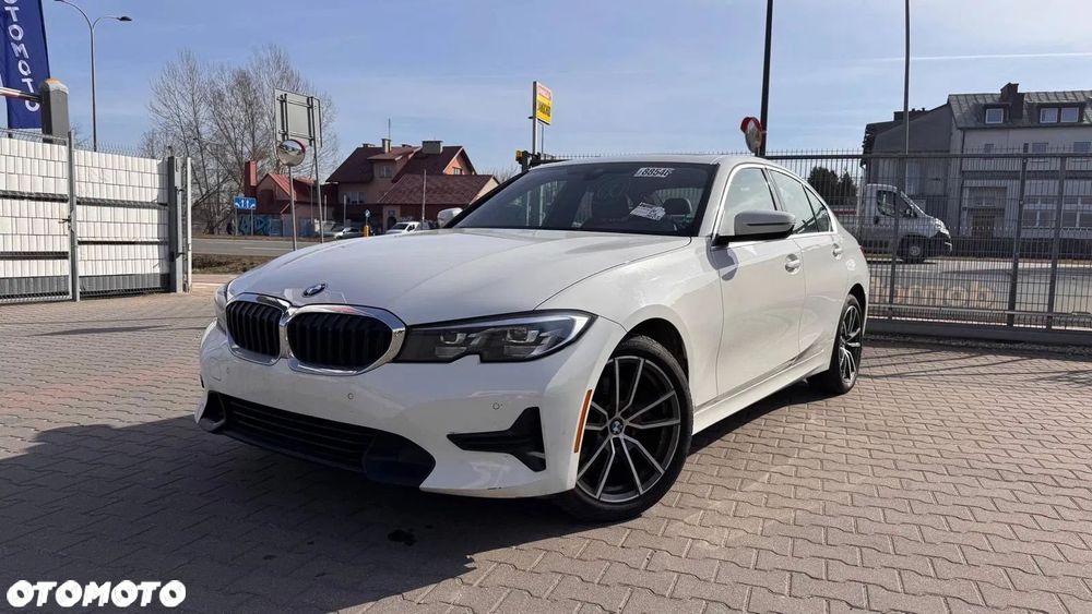 BMW Seria 3 330i Sport Line - 6