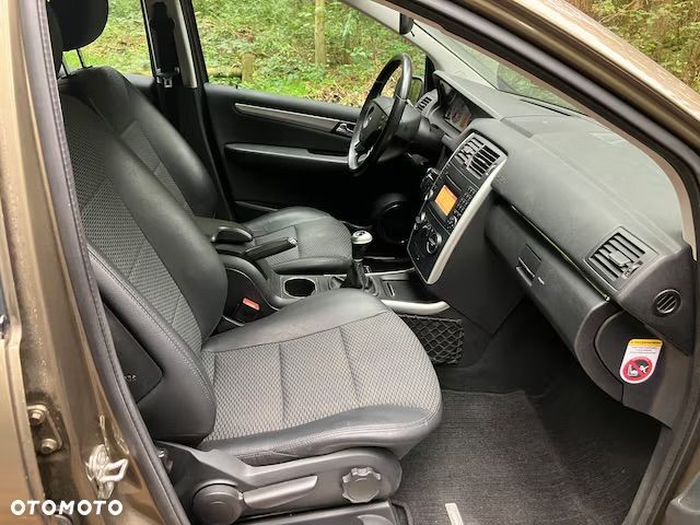 Mercedes-Benz Klasa B 150 Special Edition - 7