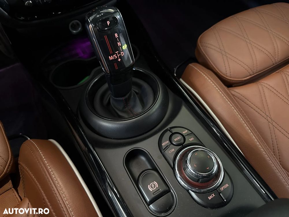 Mini Clubman Cooper S ALL4 AT - 18