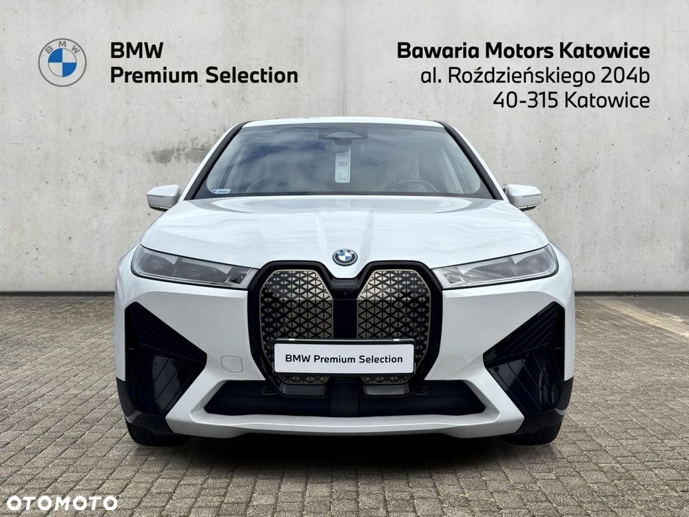 BMW iX - 10