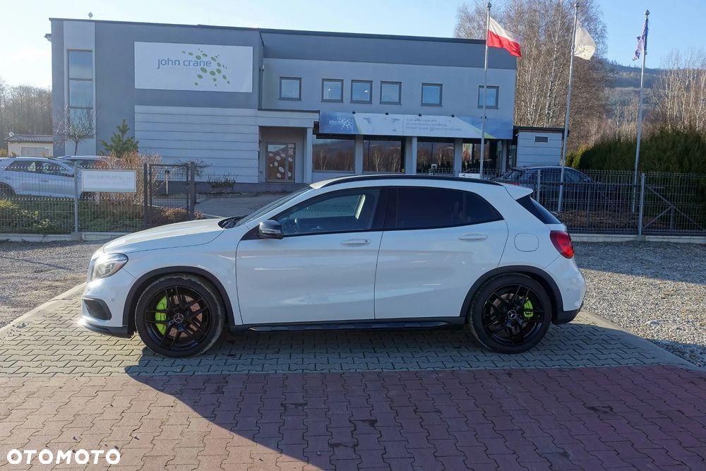 Mercedes-Benz GLA AMG 45 4Matic AMG Speedshift 7G-DCT AMG Night Edition - 8