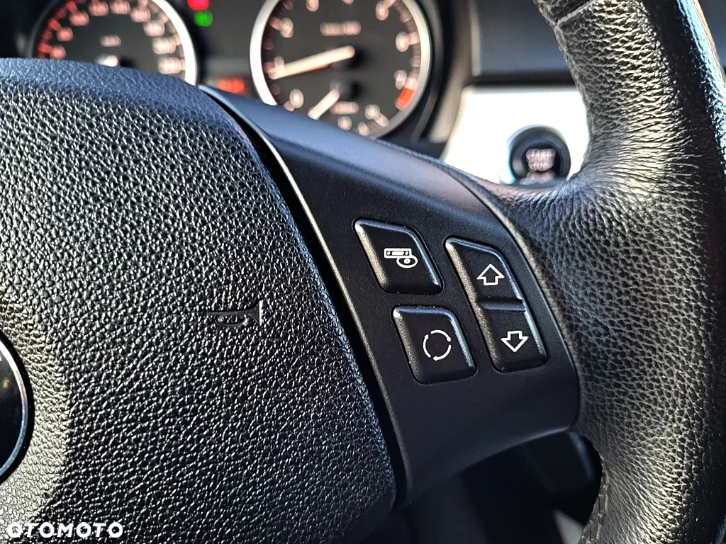 BMW Seria 3 320i - 20