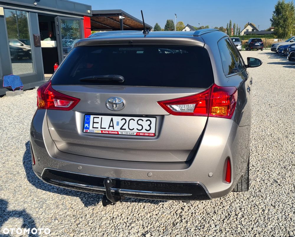 Toyota Auris 1.6 Premium Start - 24