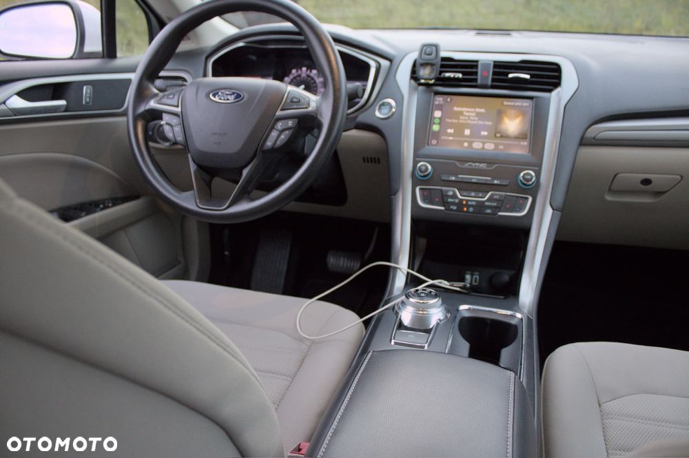 Ford Fusion 2.0 EcoBoost Titanium - 6