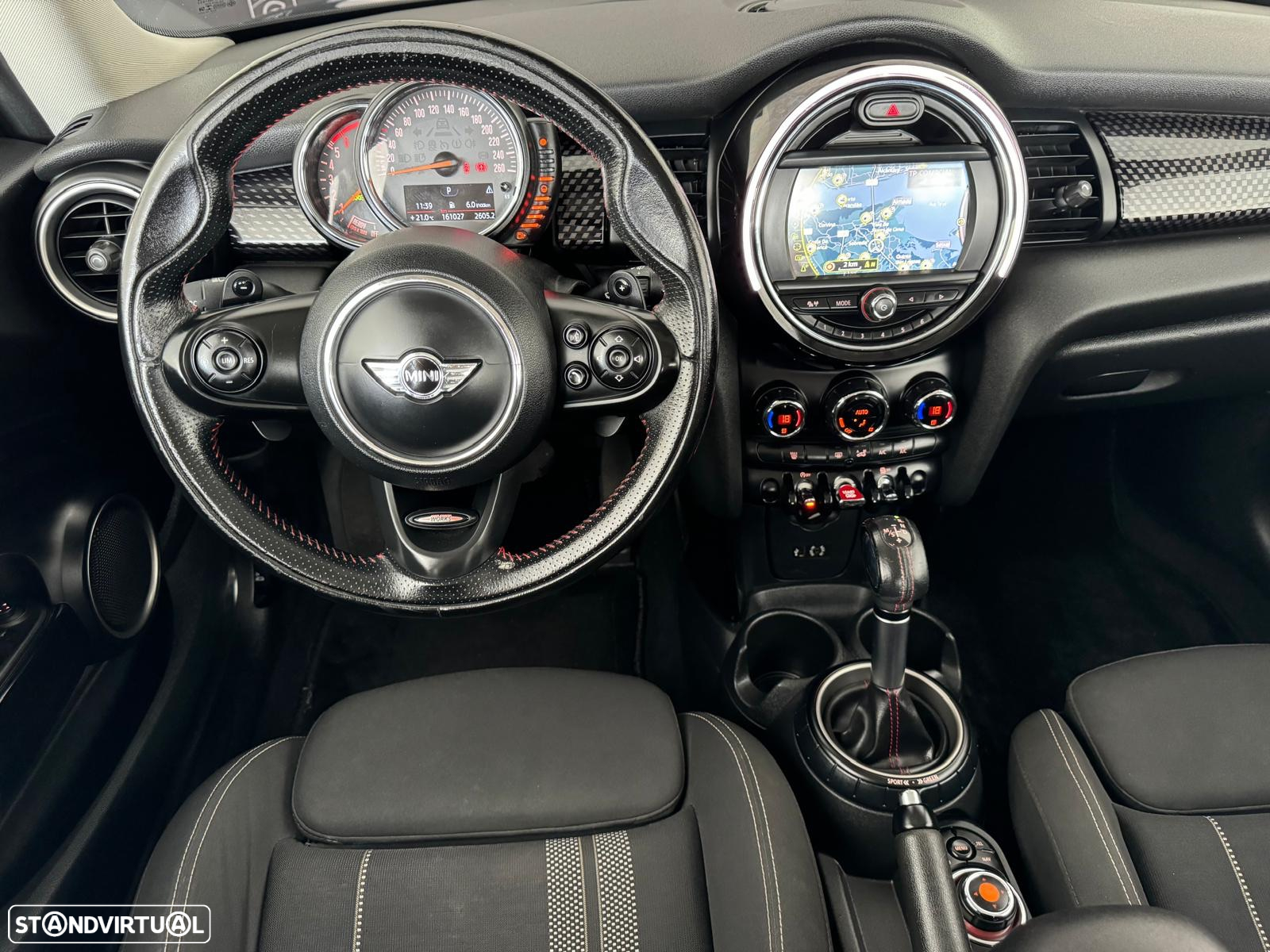 MINI 3 Portas Cooper SD Aut. - 11