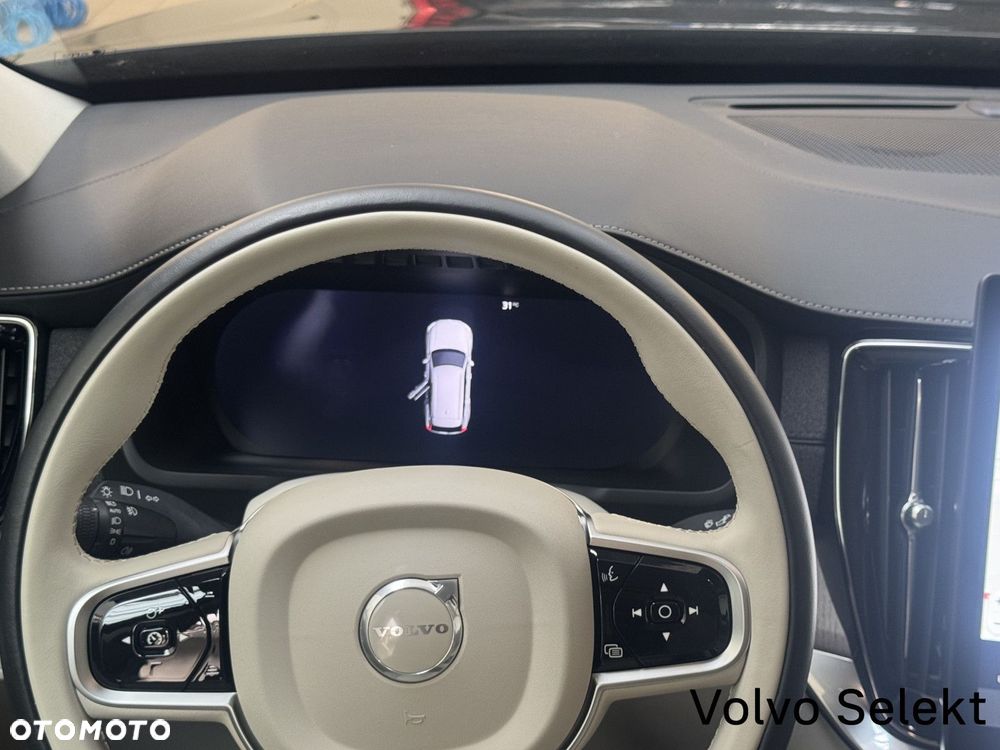 Volvo XC 90 - 13