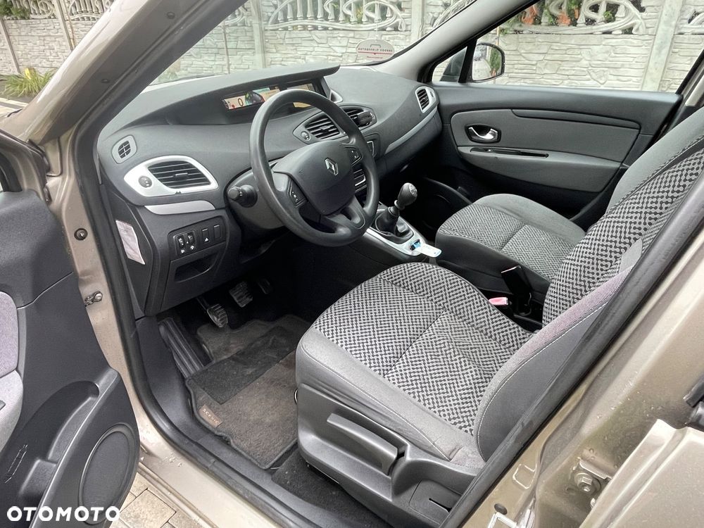 Renault Scenic - 6