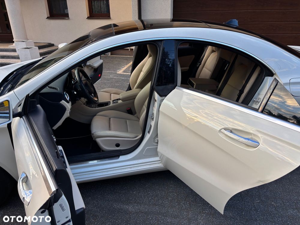 Mercedes-Benz CLA 250 4-Matic - 4