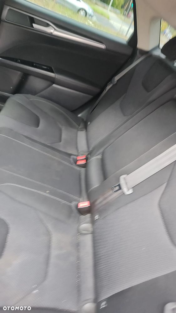Ford Mondeo - 24