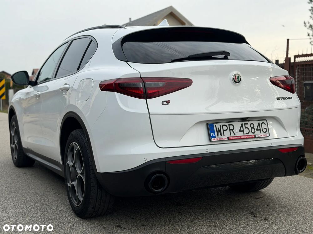 Alfa Romeo Stelvio 2.0 Turbo B-Tech Edition Q4 - 6