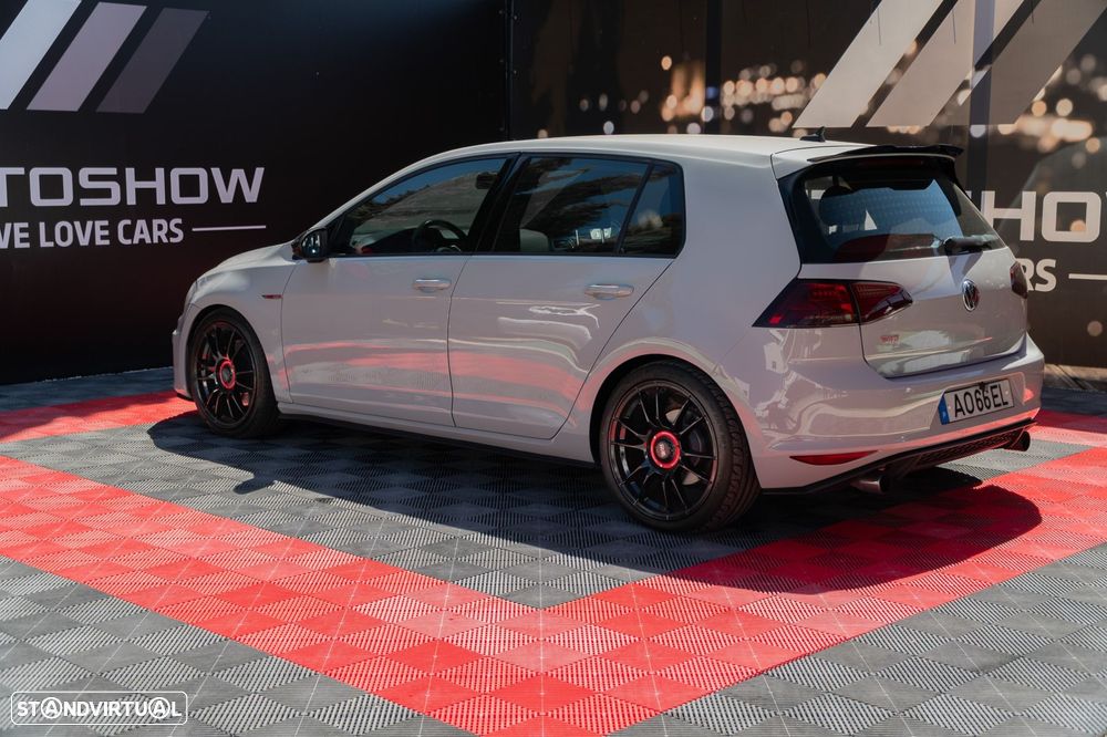VW Golf 2.0 TSi GTi DSG - 4
