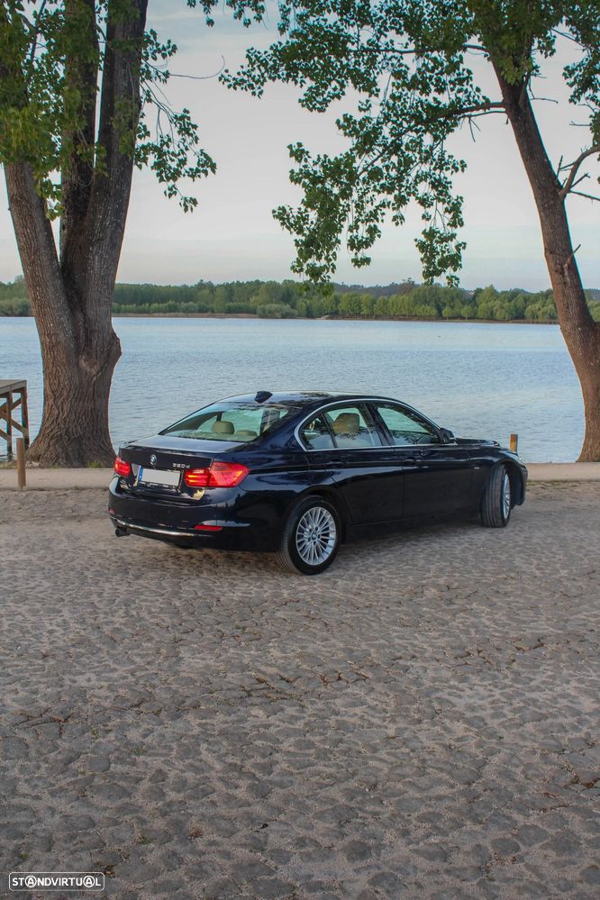 BMW 320 d Line Luxury - 2