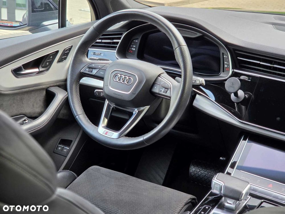Audi Q7 - 6