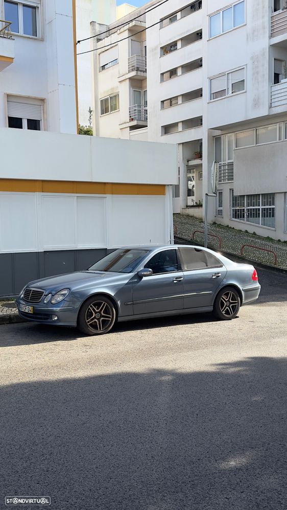 Mercedes-Benz E 220 - 3