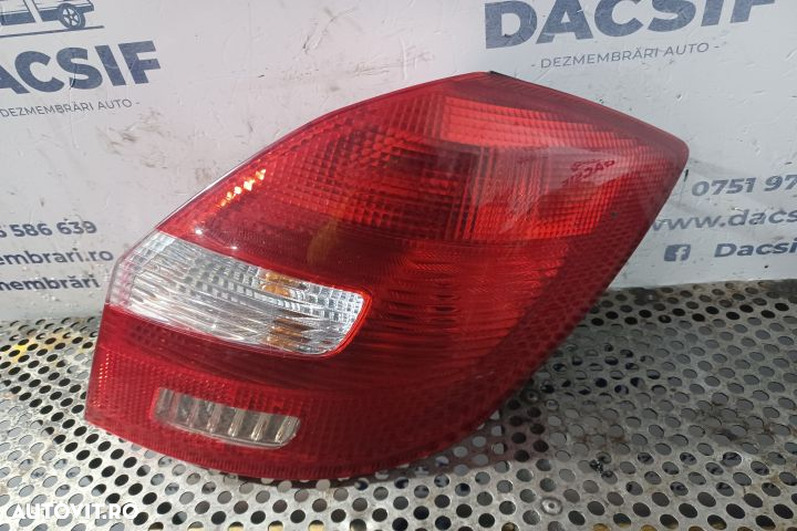 Lampa stop dreapta pe aripa Skoda Fabia 5J  [din 2007 pana  2010] seria Hatchback 1.2 MT (70 hp) - 2
