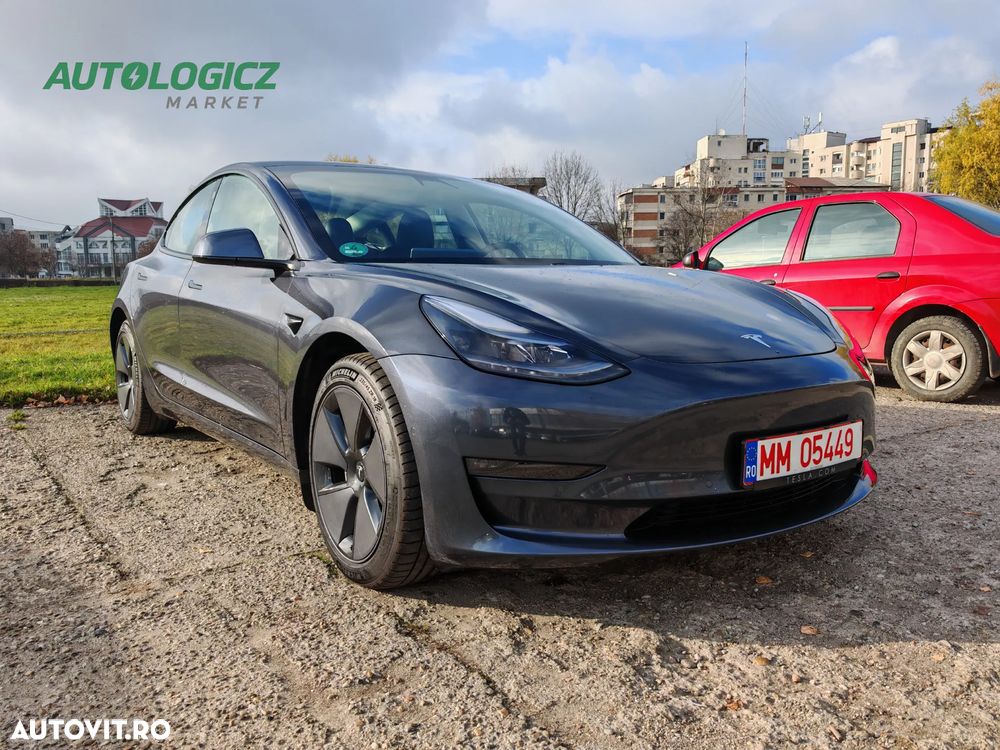 Tesla Model 3 Langstreckenbatterie Allradantrieb Dual Motor - 1