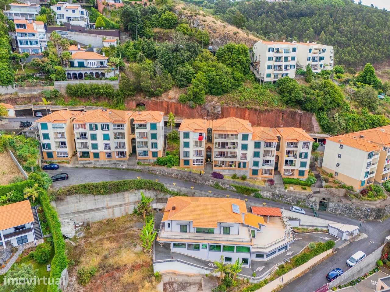 Lugar de Estacionamento para Venda | S. Gonçalo - Grande imagem: 3/15