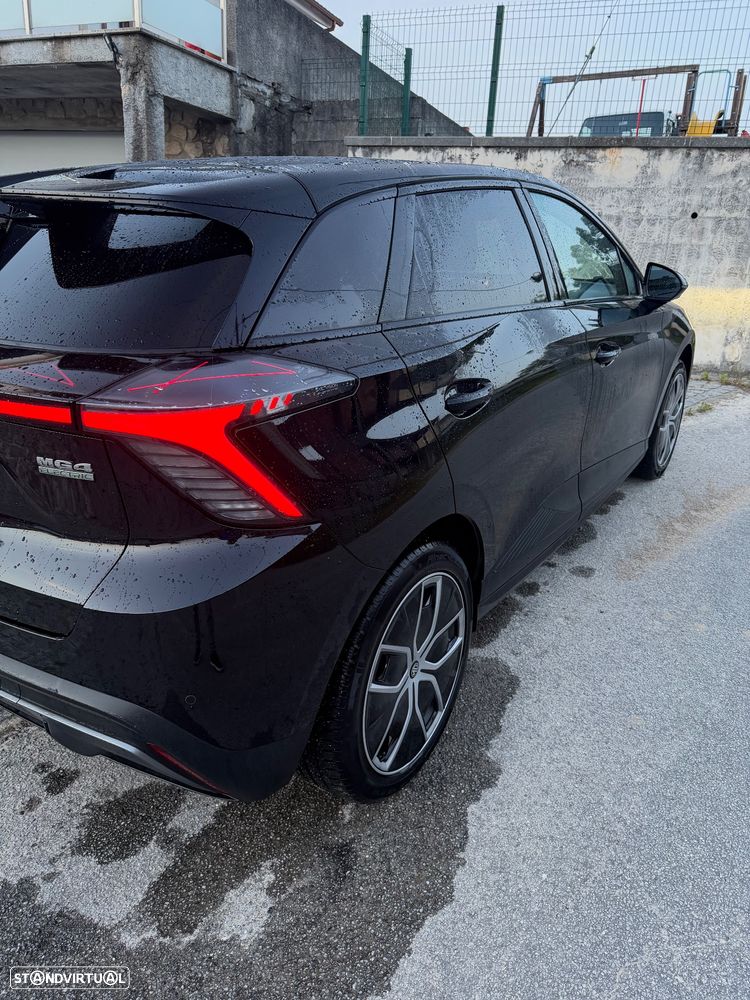 MG MG4 4 Luxury 64 kWh - 3