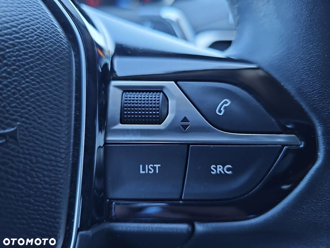Peugeot 3008 1.6 THP Allure S&S EAT6 - 18