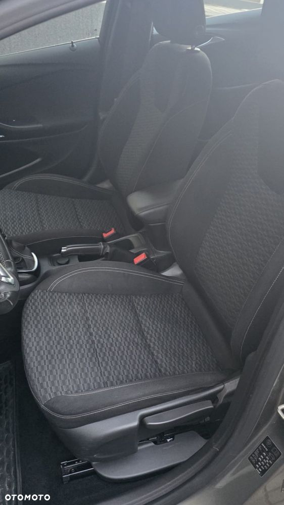 Opel Astra 1.6 CDTI Dynamic - 17