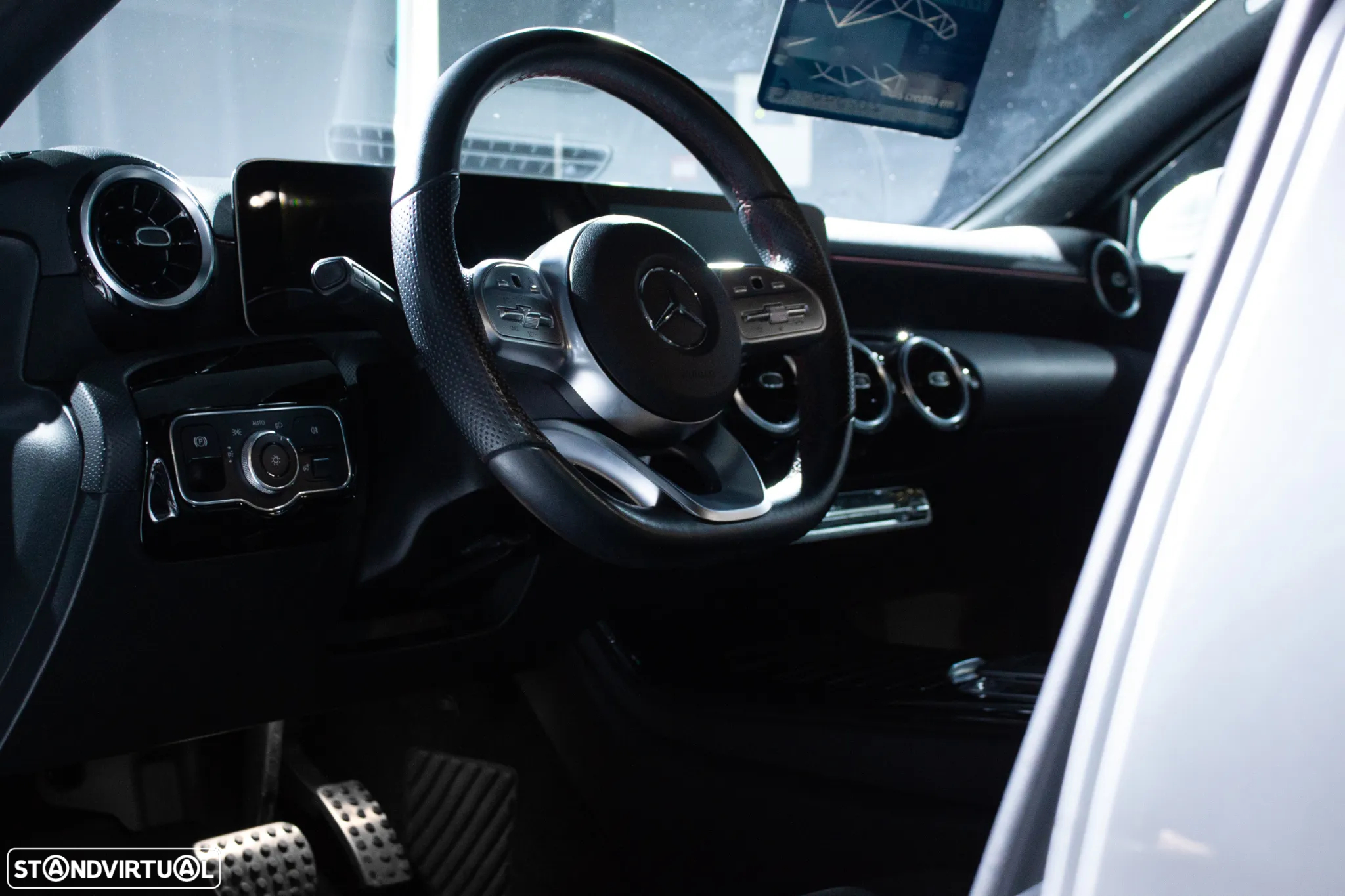 Mercedes-Benz A 180 Limousine d AMG Line Aut. - 17