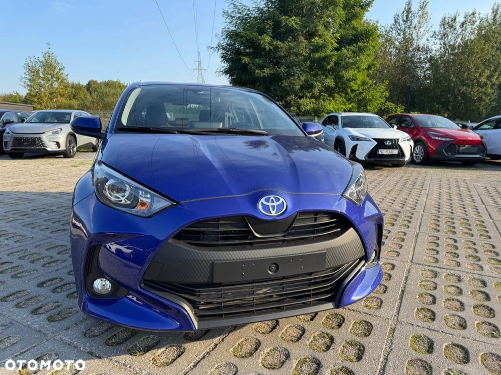 Toyota Yaris ver-hybrid-1-5-comfort - 12
