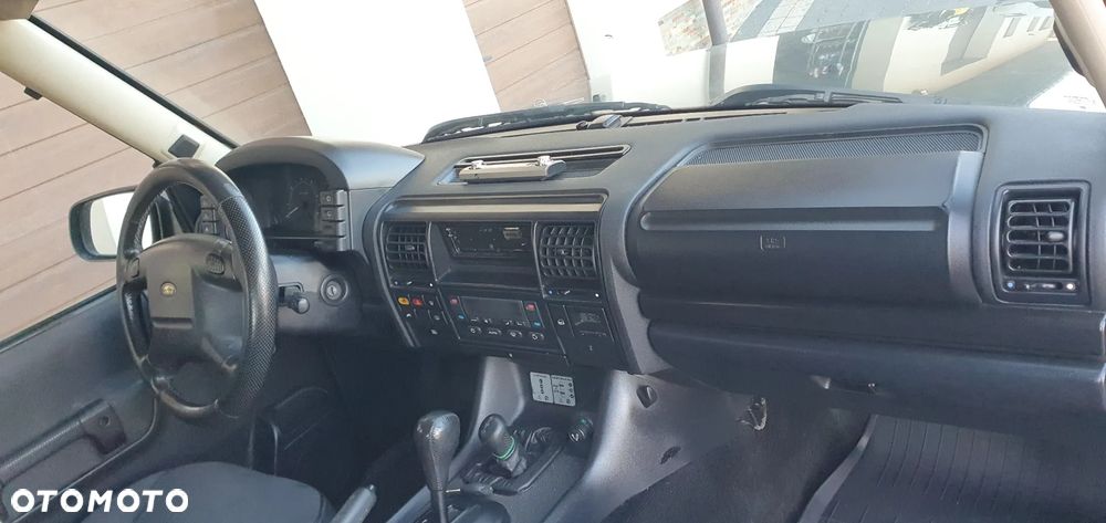 Land Rover Discovery - 13