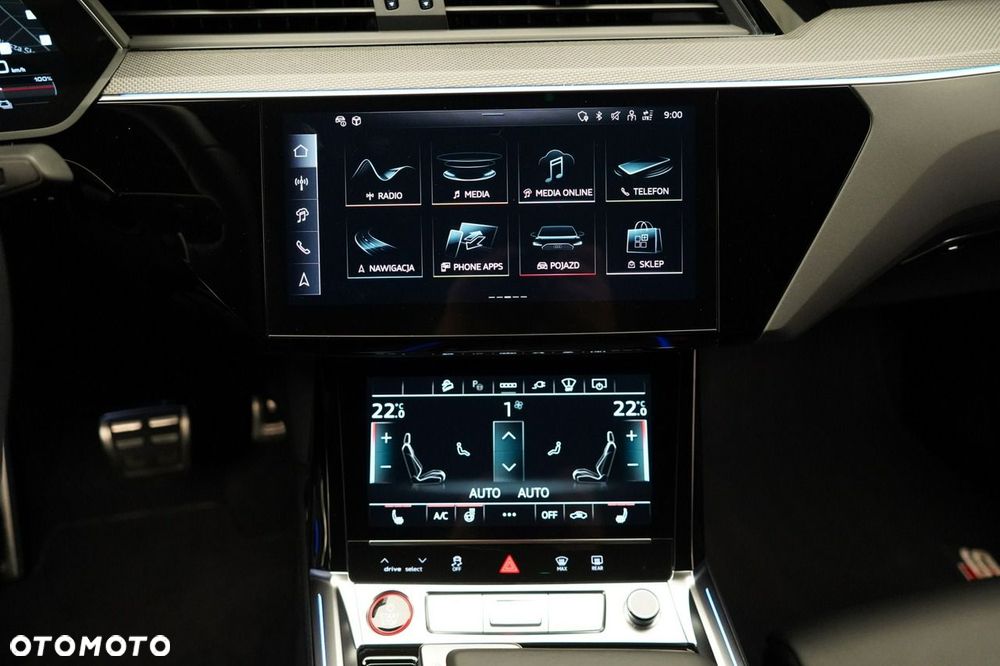 Audi SQ8 e-tron - 30