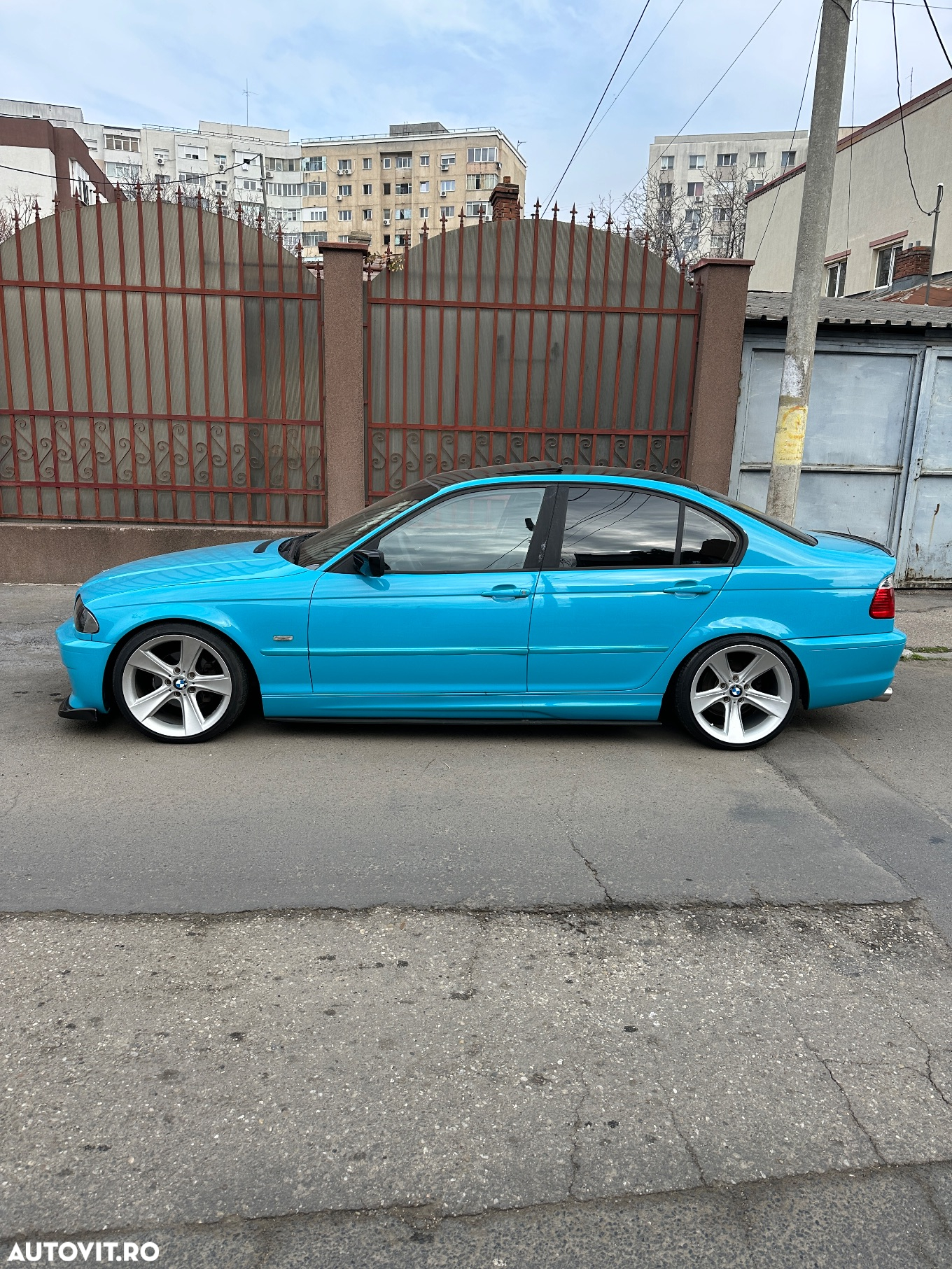 BMW Seria 3 325i - 6