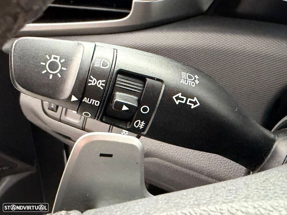 Hyundai Ioniq 1.6 GDI HEV Pack Plus - 25
