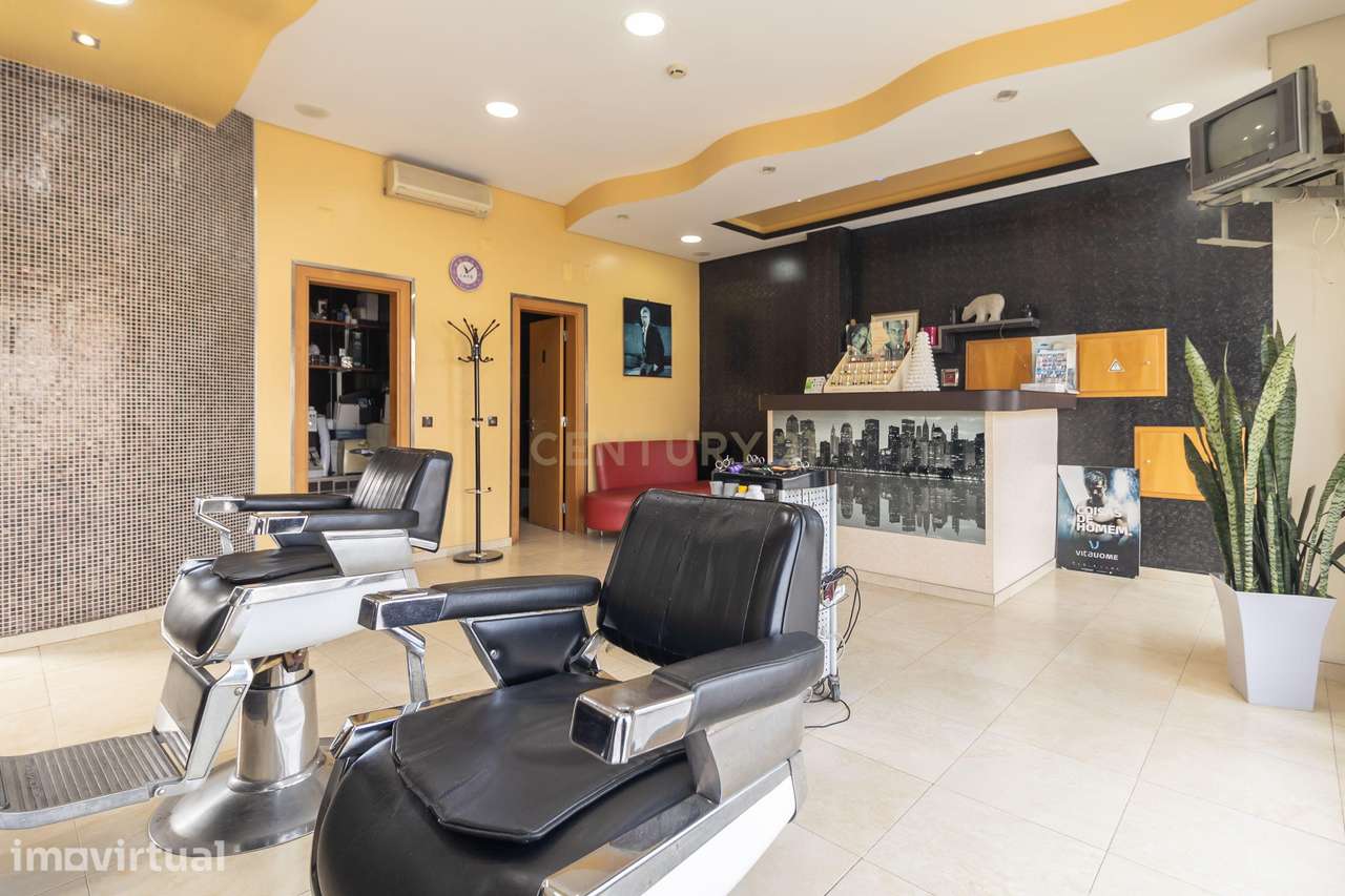 Espaço Comercial localizado no Alto do Seixalinho perto de todo o tipo - Grande imagem: 3/27