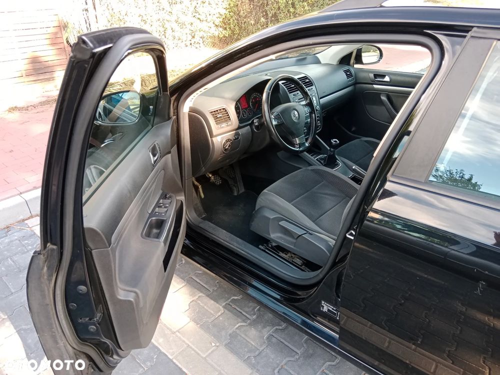 Volkswagen Golf - 4