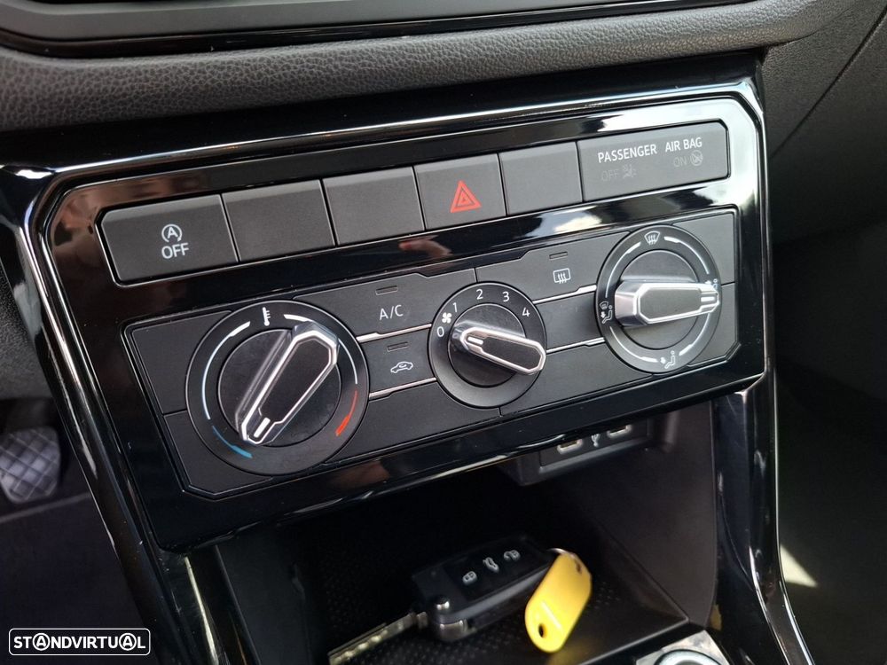 VW T-Cross 1.0 TSI Urban - 16
