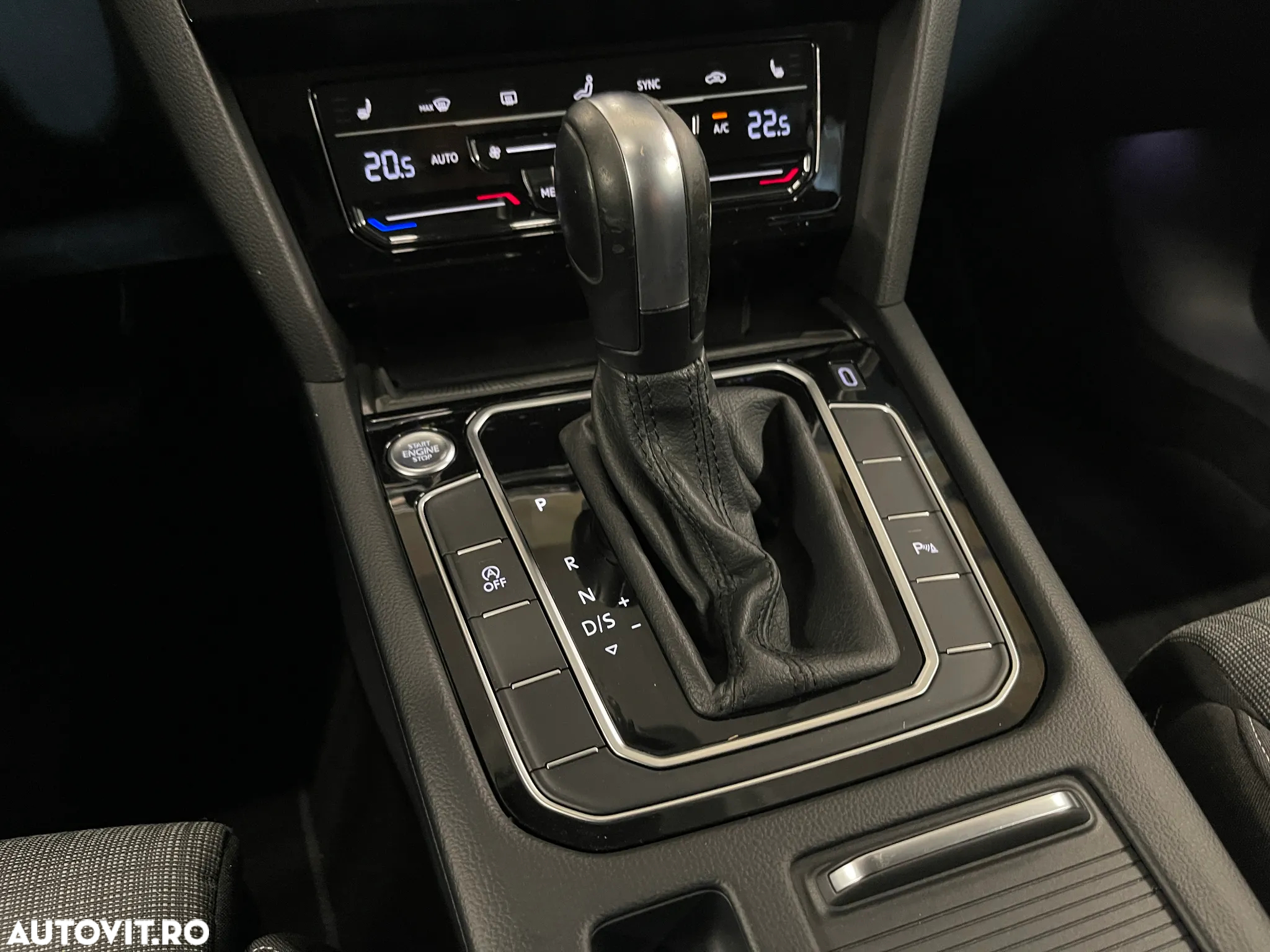 Volkswagen Passat 2.0 TDI DSG Comfortline - 22