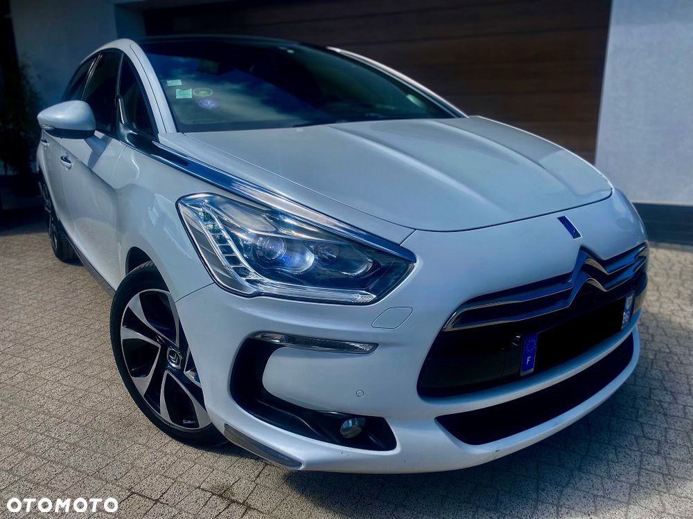 Citroën DS5 THP 155 SoChic - 4