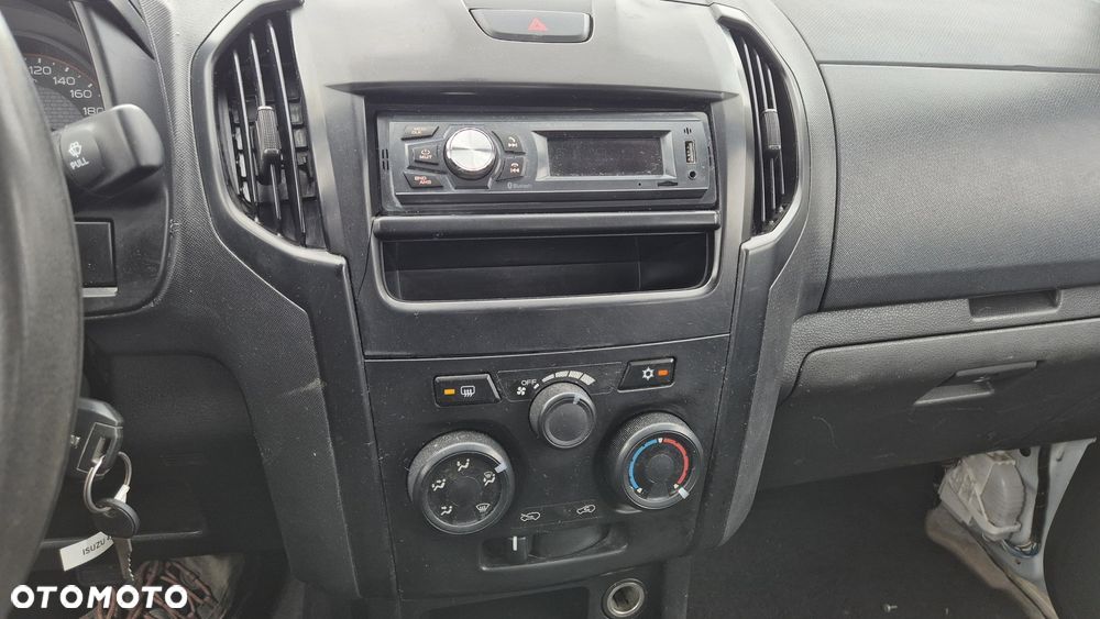 Isuzu D-Max 1.9 DC L - 11