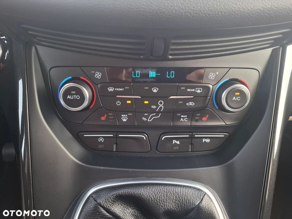 Ford Kuga 2.0 TDCi FWD Titanium - 26