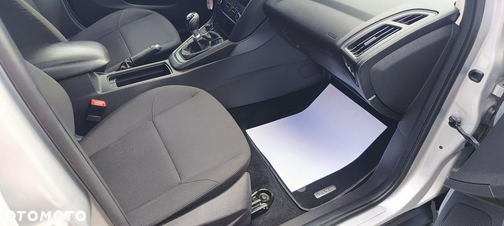 Ford Focus 1.5 EcoBlue STart-Stopp-System TITANIUM X - 18