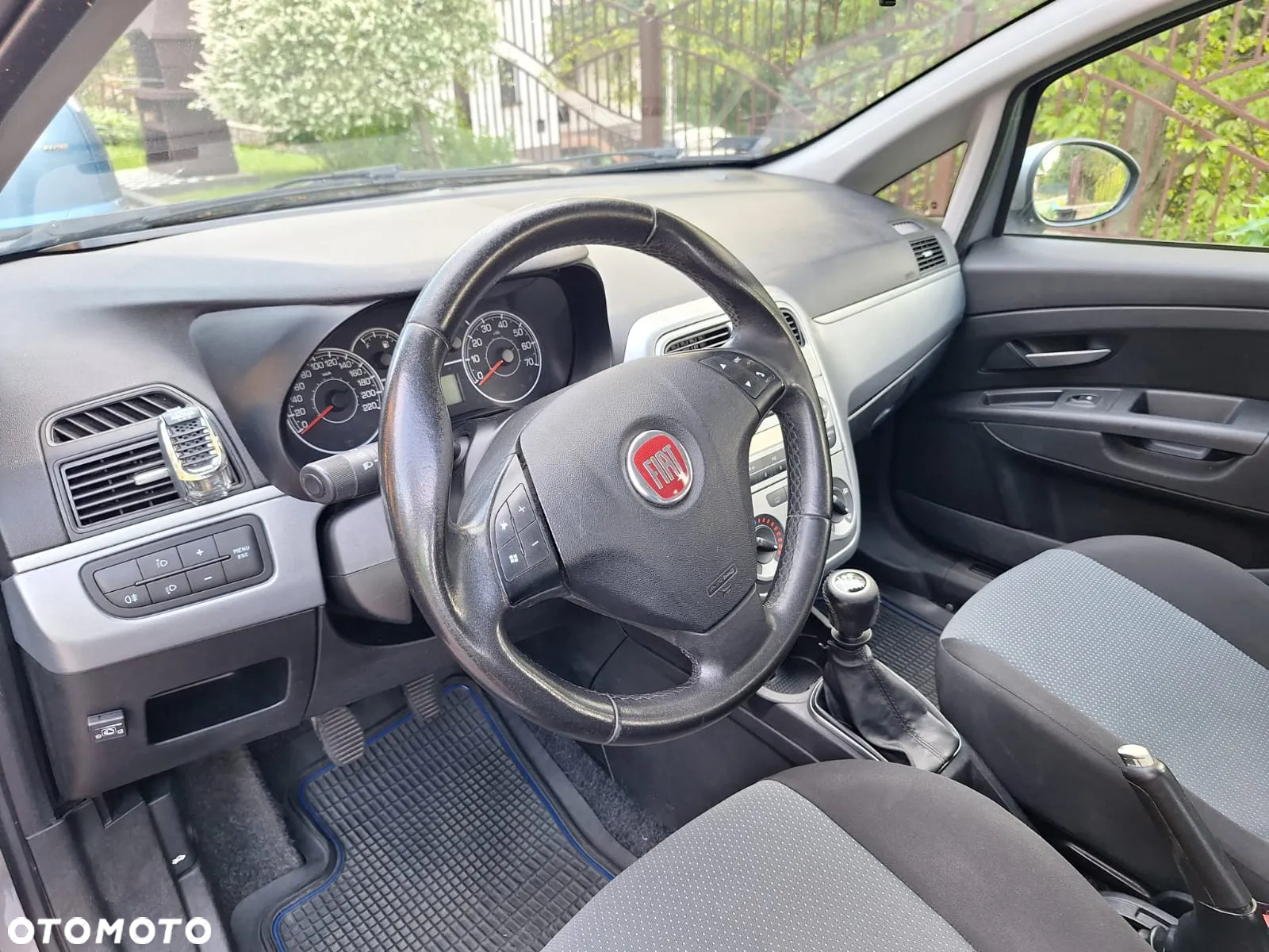 Fiat Grande Punto - 15