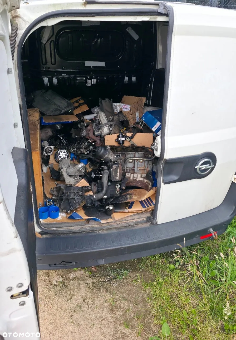 Opel Combo - 17
