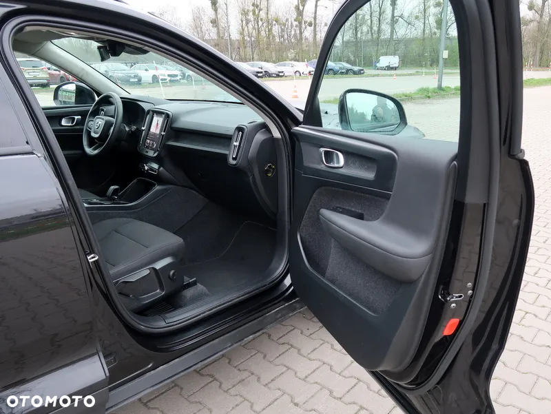 Volvo XC 40 B3 Core - 23