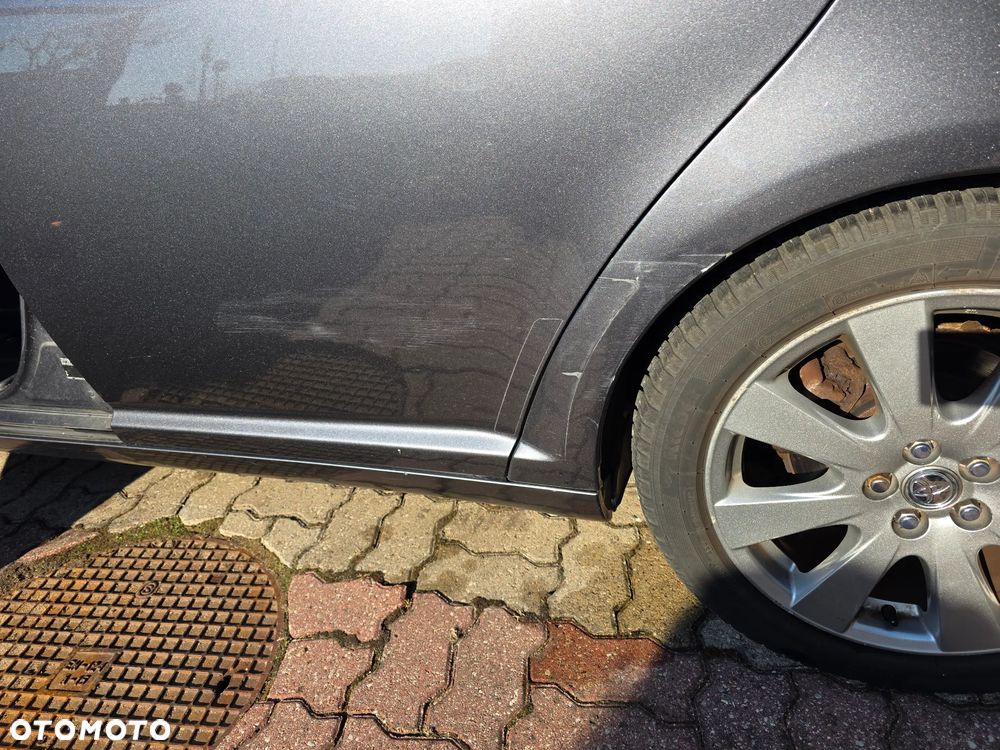 Toyota Avensis 2.0 D-4D Sol plus+NAVI - 16