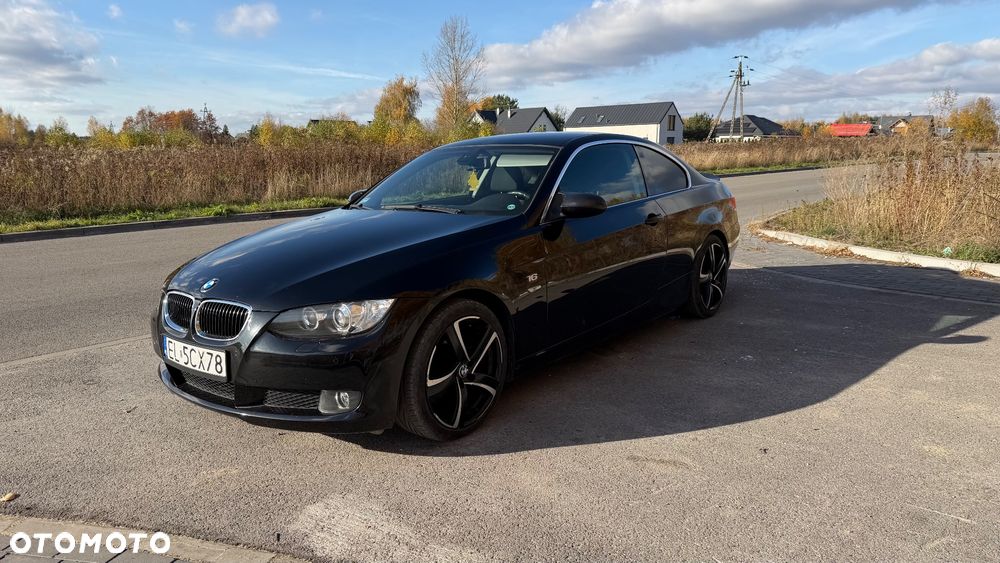 BMW Seria 3 325i - 1