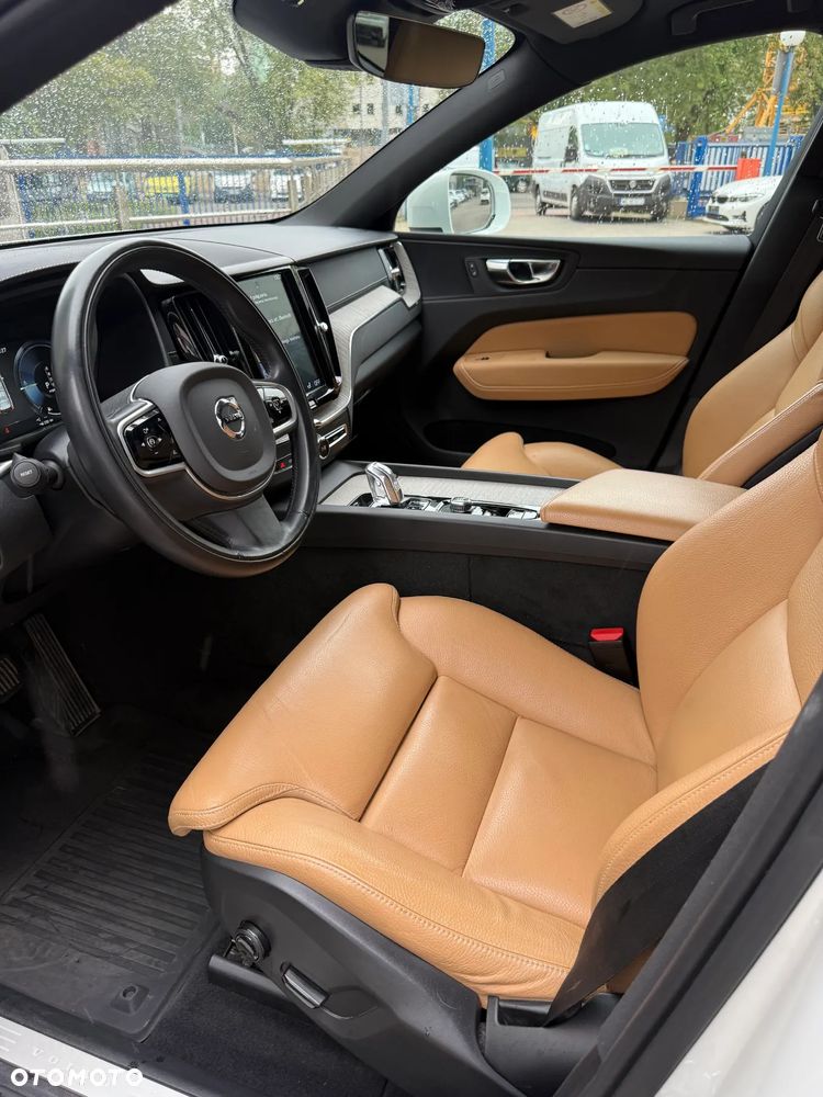 Volvo XC 60 T8 AWD Recharge Geartronic Inscription - 26