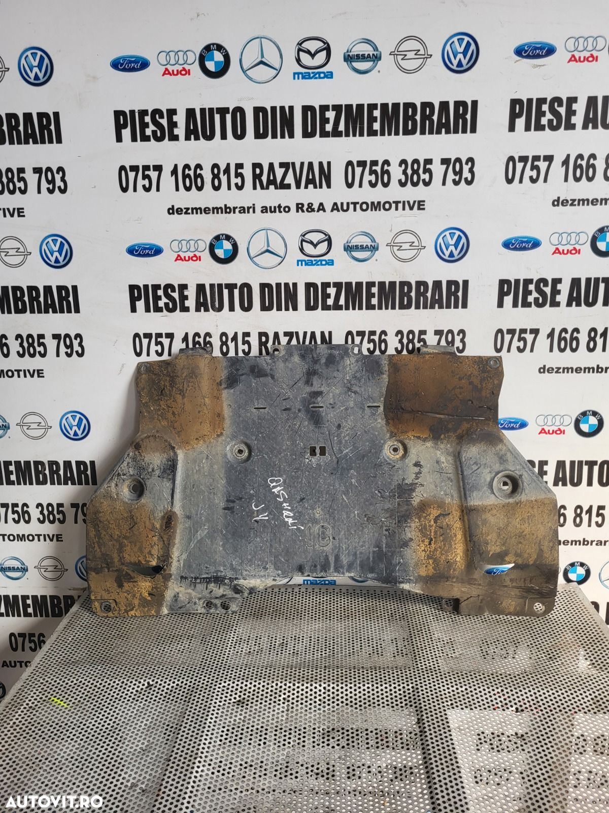 Scut Motor Cutie Viteze Nissan Qashqai J11 Facelift An 2018-2019-2020 Original Cod 758C-HV80A Dezme - 1